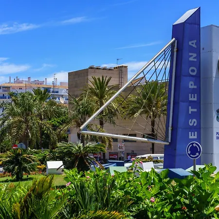 度假居 De Madrid By Interhome 埃斯特波纳