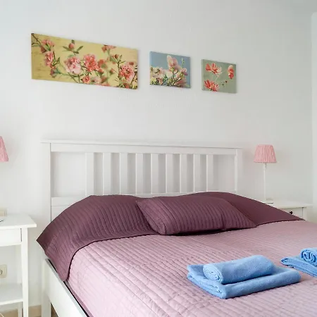 度假居 De Madrid By Interhome 埃斯特波纳